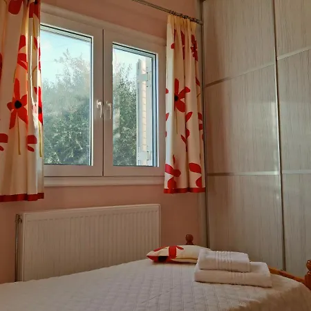 Olive Grove Private *